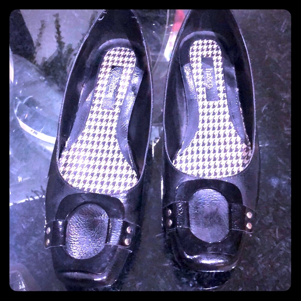SZ 8 Black Liz & co Flats